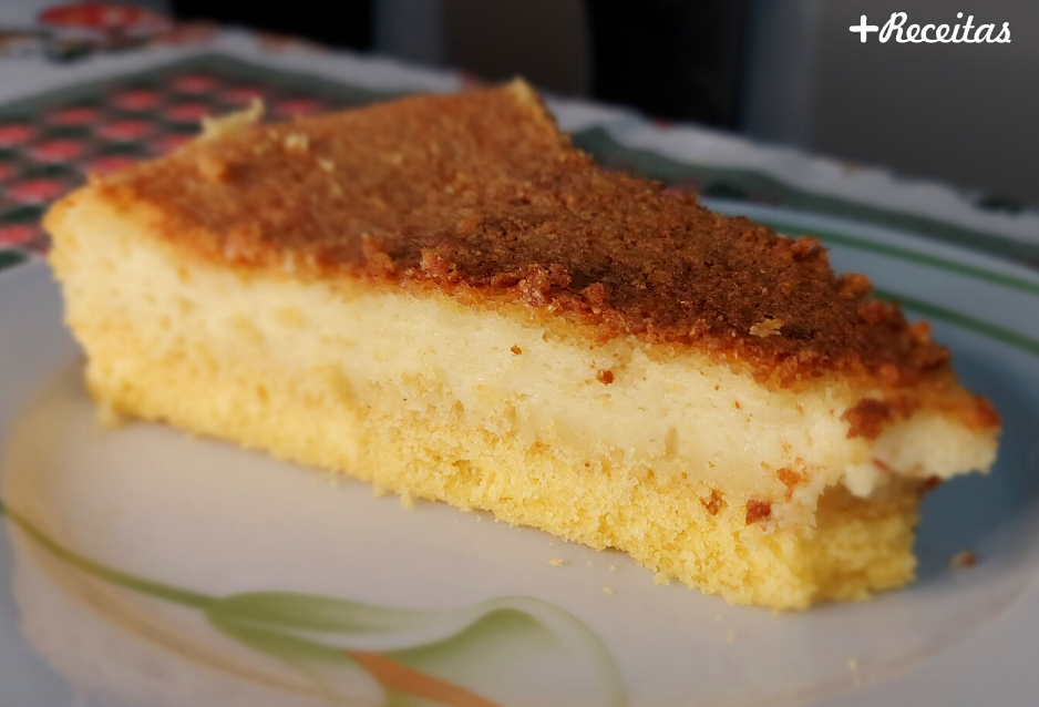 Bolo de fubá cremoso