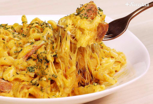 Macarrão cremoso de panela de pressão